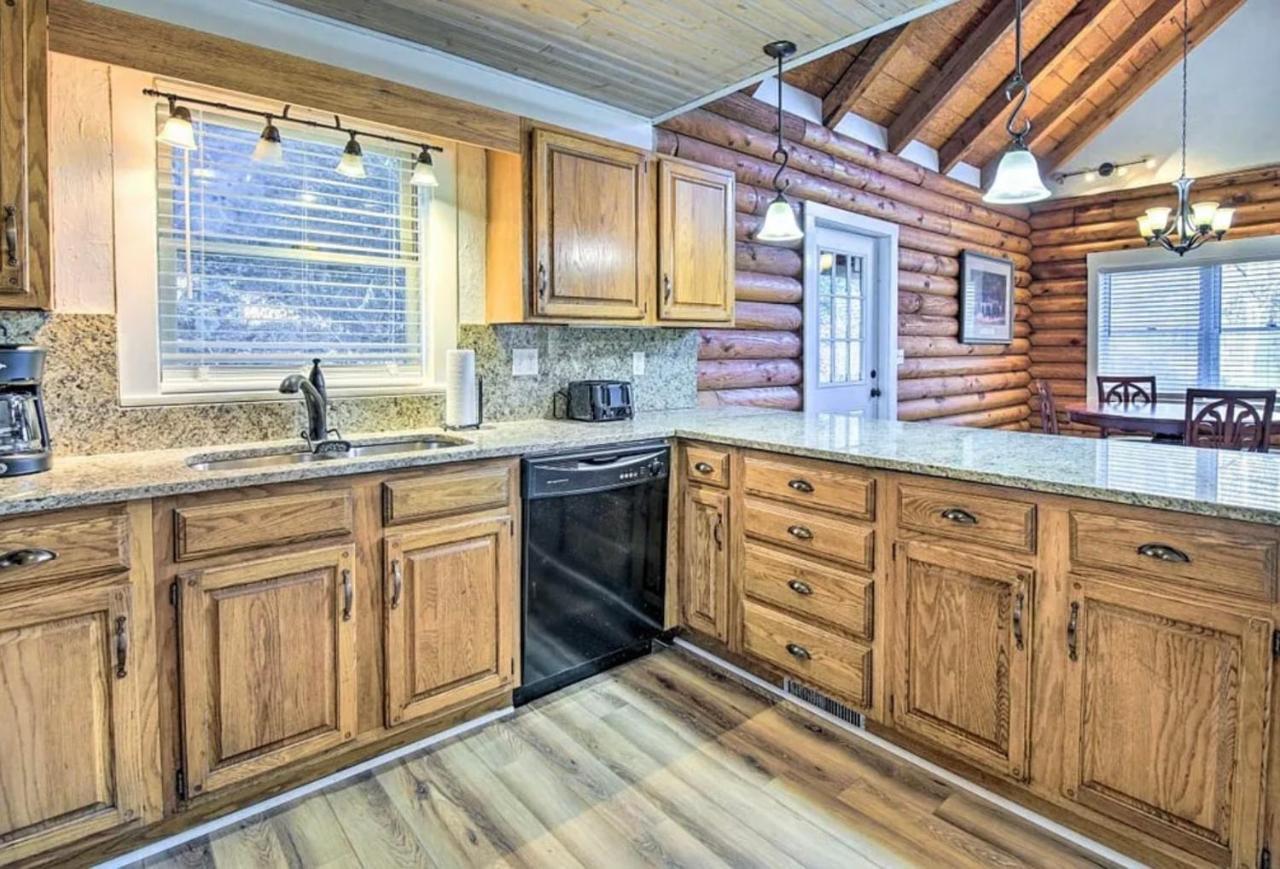 Smokey Mountain Hideaway Villa Gatlinburg Ngoại thất bức ảnh